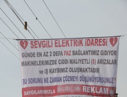 Vatandaştan TEDAŞ’a pankartlı tepki