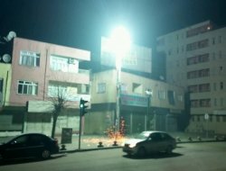 Batman’da yüksek gerilim hatları korku saçtı