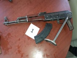 Habur'da bir araçta silahlar ele geçirildi