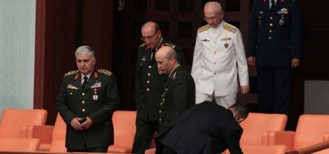 Askere soruşturma başbakanın iznine bağlandı