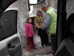 Konya Umut Kervanı 2014'te 769 aileye yardım ulaştırdı