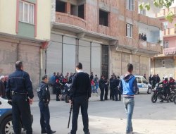 Komşuların çöp kavgasında 2 Yaralı