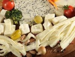 Peynire yağ tuz ve etiket ayarı geliyor