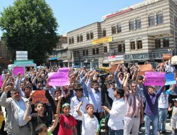 Başörtüsüne Verilen Ceza Amed'te Lanetlendi