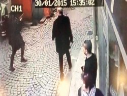 Antika silahla taradı taksiyle kaçtı