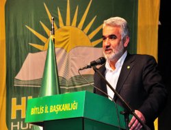 ‘Cumhurbaşkanın bir siyasi parti lideri gibi oy istemesi doğru değil’