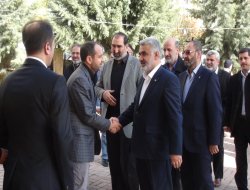 HÜDA PAR Arif Şahin'in taziyesine katıldı