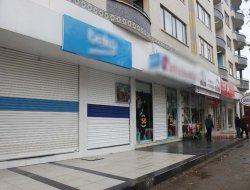 Elektrik kesintilerinden dolayı esnaf işyerlerini açamadı