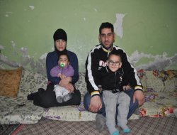 600 lira bulamadıkları için çocuklarını ameliyat edemiyorlar