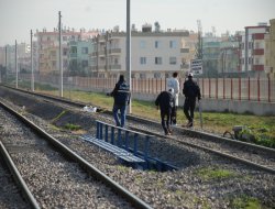 'Trenin önüne atlayarak intihar etti' iddiası