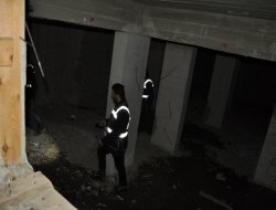 Muş'ta metruk binalara uyuşturucu baskını