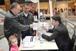 Sigara toplumu tehdit ediyor