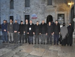 HÜDA PAR İstanbul yönetimi sabah namazında buluştu