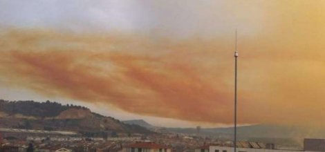 Barselona'da gökyüzünü kimyasal gaz kapladı