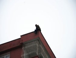 8. katta intihar girişimi