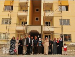Depremzede Aileler Örnek Daireyi Gezdi