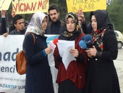 Üniversiteli öğrencilerden ikiyüzlü batıya tepki