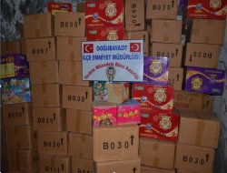 Ağrı’da 194 koli havai fişek ele geçirildi