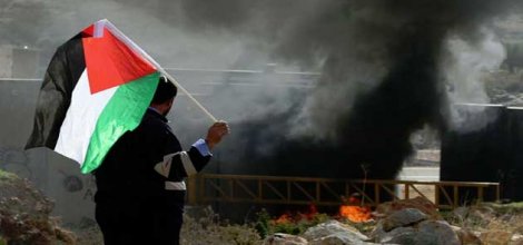 İşgalciler Filistinlilerin 'sembolik köy'ünü yıktı