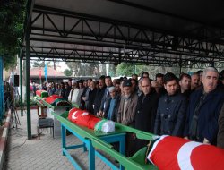 Tarsus’taki kaza da ölen 5 kişi toprağa verildi