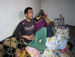 DEDAŞ tarafından elektriği kesilen aile yardım bekliyor