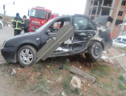 Otomobiller çarpıştı: 4 yaralı