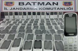 Batman yol kontrol noktasında 55 bin TL değerinde kaçak telefon ele geçirildi