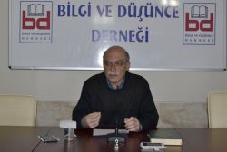 Komplolara karşı uyanık olmalıyız