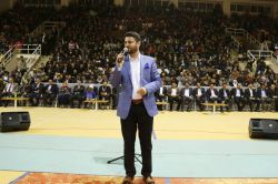 Viranşehir ilçesinde Muzaffer Gürler ilahi konseri düzenledi