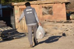 İlim Der yardım çalışmalarına devam ediyor