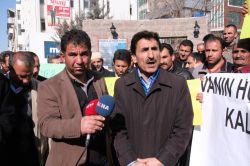 Vanlı işkur işçilerinden Feqiye Teyran Parkı önünde basın açıklaması