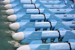 İran Kruz tipi "Kadir" füzesinin üretimine başladı