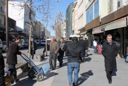 İşsiz sayısı Aralık'ta arttı