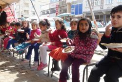 Çermikli Çok Programlı Lisesi öğrencilerinden muhtaç öğrenciler yararına kermes