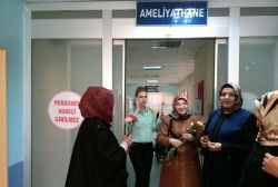 Mardinli kadınlar doktorların bayramın kutladı