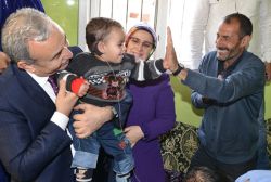 İşitme cihazı çalınan çocuk yeniden duymaya başladı