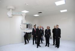 Vali Koçak yeni hastanede incelemelerde bulundu