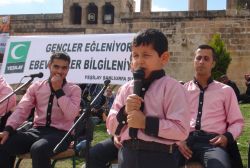 Yeşilay’dan Şanlıurfa'da gençler için ilahi konseri