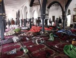 Êrişkaran êriş li mizgeftê rast kirin