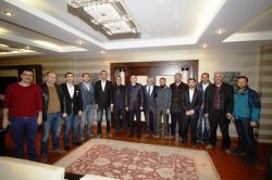 Ağrı Valisi basınla bir araya geldi