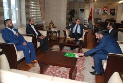 HÜDA PAR Ağrı teşkilatı valiyle ilin sorunlarını görüştü