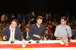 ‘Bir fırsatını bulup Allah’ı anlatmak lazım’