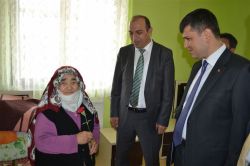 Vali Yardımcısı Erzurumlu yaşlıların sorunları dinledi