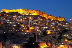 Gençler Mardin’de buluşuyor