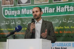 İman tecezzi kabul etmez ya Müminsin ya değilsin