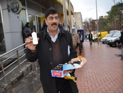 Cep telefonu yerine yapıştırıcı gönderdiler