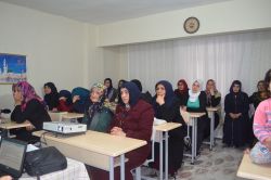 Bayanlar Aile Hayatı konusunda bilgilendirildi