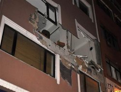 Li kovara Adimlarê êrîşa bombeyî