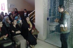 Halk Sağlığından kadınlara hijyen eğitimi