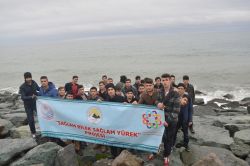 Ağrılı gençler Karadenizi gezdi